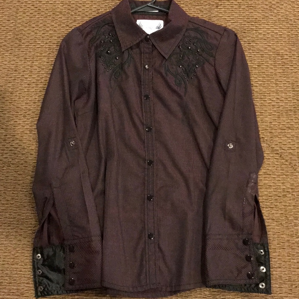 Women's Roar shirt